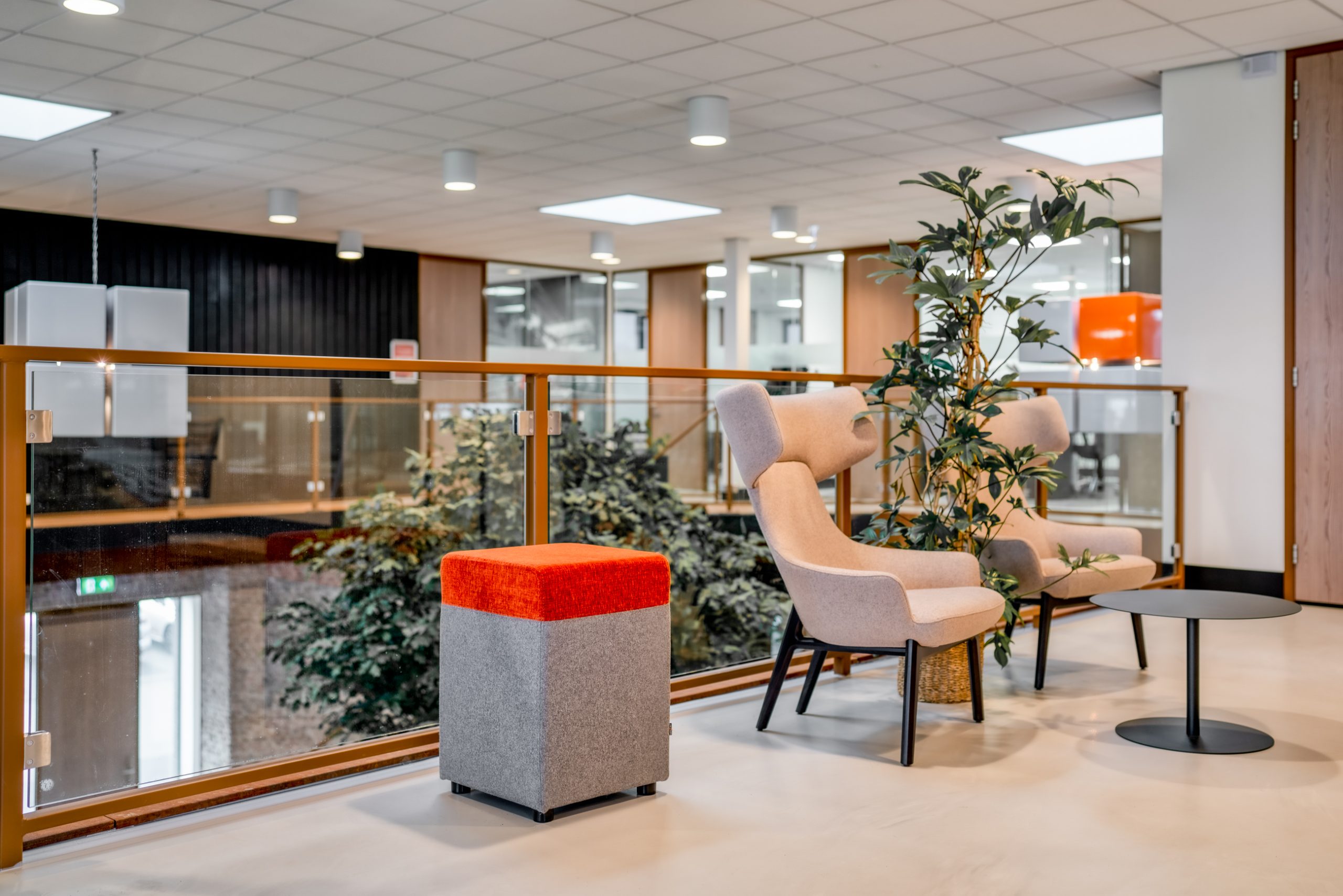 Functionele en industriële projectinrichting voor het kantoor van Anton Rail Infra, gerealiseerd door Otto’s